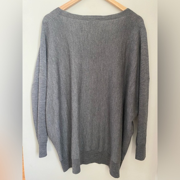 Eileen Fisher Ballet Neck Merino Jersey High-Low Sweater Top Size Medium - Picture 5 of 12